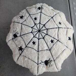 2/$20 NWOT Spider Web Plush Cushion